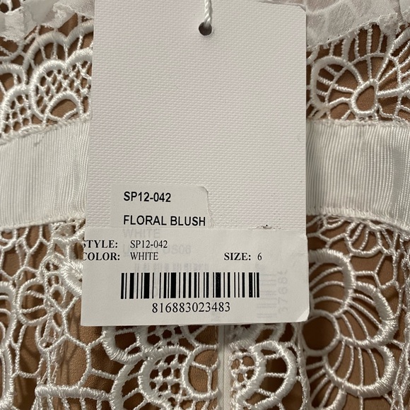 SELF-PORTRAIT Lace Midi - Picture 3 of 6